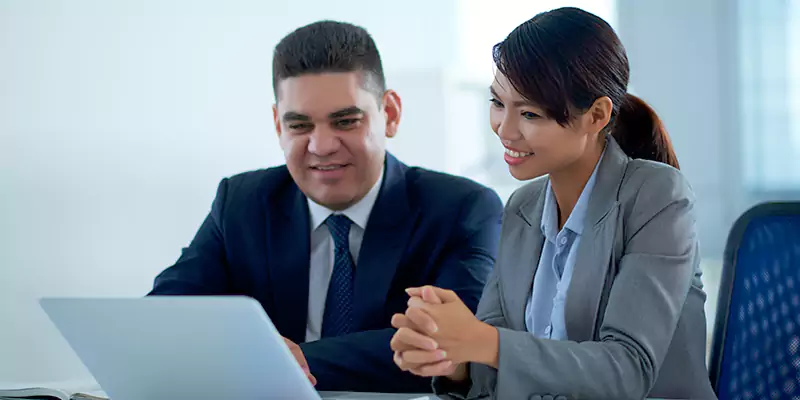 Why Partner with the Best TN Visa Consultants for Canadian Applicants for Czech Republic?
